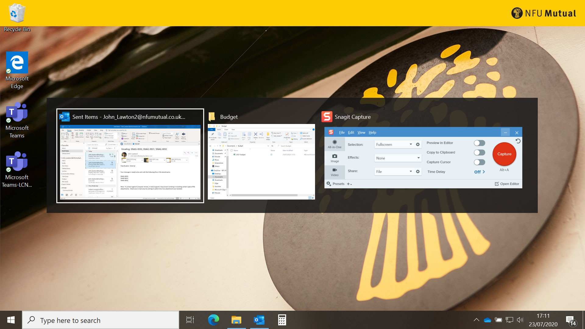 Alt Tab reveals open applications within Task Switch